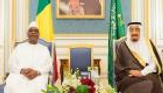 العاهل السعودي يبحث تعزيز التعاون مع رئيس مالي