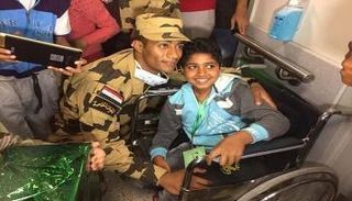 محمد رمضان بملابس الصاعقة