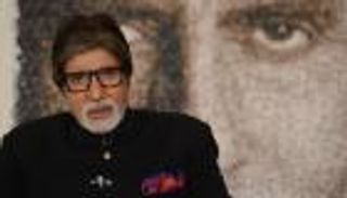 أميتاب باتشان يظهر بشخصيته الحقيقية في فيلم "بادمان"