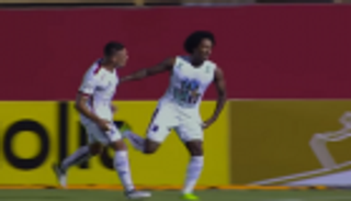 بالفيديو.. لاعب يحصل على إنذار بسبب شقيقه ضحية "شابيكونسي"