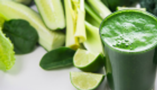 10 فوائد للعصير الأخضر  في الصيف