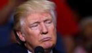 ترامب يأمر بمراجعة الاتفاق النووي مع إيران