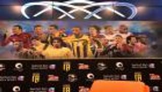 نجوم الكرة العالمية يشاركون في تكريم محمد نور 