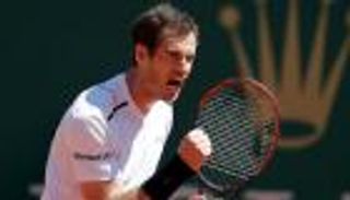 موراي العائد من الإصابة يبلغ الدور الثالث في مونت كارلو