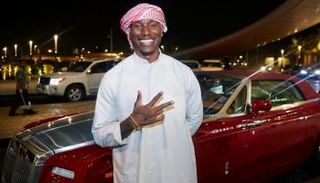 الممثل الأمريكي تايريس جيبسون في مدنية الشارقة (ميدل إيست موتورينج)