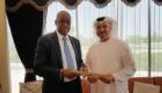 رئيس دولة الإمارات يتلقى رسالة خطية من رئيس ساحل العاج 