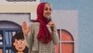 حنان ترك تحلق مع أطفال "الشارقة القرائي" في عالم الخيال والحكايات