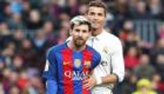 "تويتر" يحتفل بكلاسيكو الريال والبارسا مبكراً