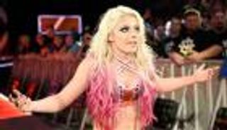 بليس تحسم نزالا رباعيا لتتحدى بايلي على بطولة "رو" للسيدات