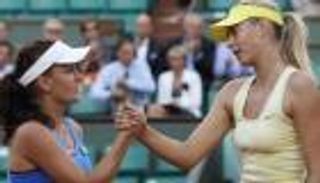 رادفانسكا تعارض دعوة شارابوفا للبطولات الكبرى