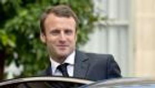 ماكرون: نطوي اليوم بوضوح صفحة من حياة السياسة الفرنسية