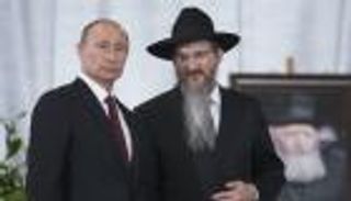 كبير حاخامات روسيا يطالب اليهود بمغادرة فرنسا إذا فازت لوبان