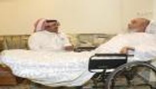 رئيس الهلال يزور مشجع "السرير المتحرك"