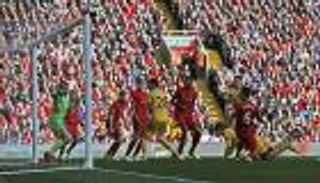 شاهد: بنتيكي يسقط ناديه السابق ليفربول