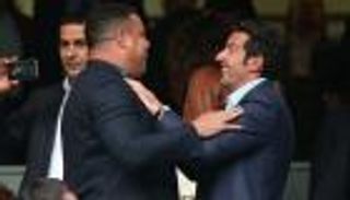 رونالدو وفيجو يدعمان الريال في الكلاسيكو