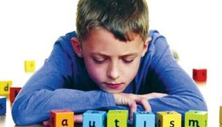 علماء يرجعون جينات مرض التوحد إلى القردة