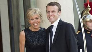 ماكرون وزوجته