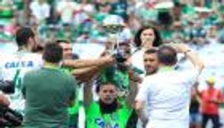 شابيكوينسي يواجه سخرية من جماهير أحد منافسيه