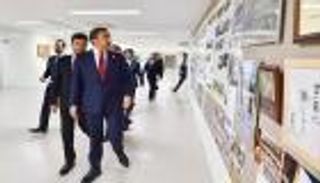 عبدالله بن زايد يزور أقدم مدرسة ثانوية في اليابان