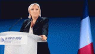 لوبان "في إجازة" من زعامة "الجبهة الوطنية" للتركيز على الرئاسة