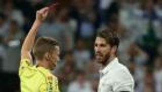 صحف كتالونيا تصف عقوبة راموس بالـ"فضحية"