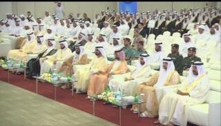 محمد بن راشد يشهد حفل تخريج الدفعة 36 من طلاب جامعة الإمارات