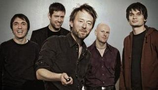 مطالبة راديو هيد بعدم الذهاب لإسرائيل