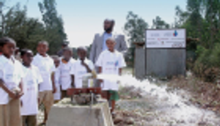 "سقيا الإمارات" توفر مياه شرب نقية لأكثر من 8 ملايين شخص في 19 دولة 