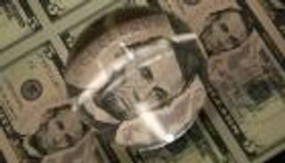 الدولار يبدد مكاسبه بفعل خطة ترامب الضريبية المخيبة للآمال