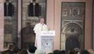 بابا الفاتيكان: مستقبلنا جميعا يعتمد على الحوار بين الأديان