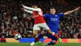 مدافع ليستر يسخر من سانشيز