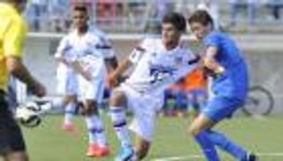 نجمان جزائريان مرشحان لصنع ربيع ليون