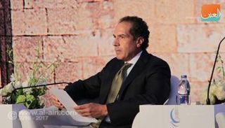 الدكتور مصطفى حجازي مستشار الرئيس المصري السابق