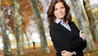 الكاتبة الفرنسية مايلز دي كيرناجل