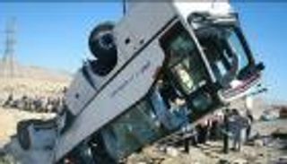 مقتل وإصابة 19 في انقلاب حافلة سياح ألمان بإيران