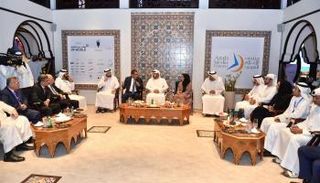 مكتوم بن محمد يلتقي ضيوف منتدى الإعلام العربي