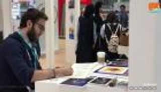 بالفيديو.. "العين" تتحدث لفناني ركن الرسامين في "أبوظبي للكتاب"