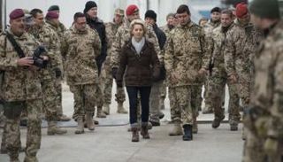 وزيرة الدفاع الألمانية 