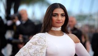 سونام كابور