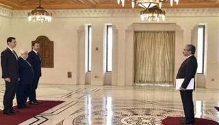 آبادي خلال تسلمه مهام عمله في دمشق