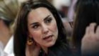 مطالبات بتغريم مجلة نشرت صورا خاصة لكيت ميدلتون