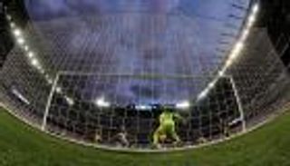 بنزيمة: رونالدو أفضل لاعب في العالم