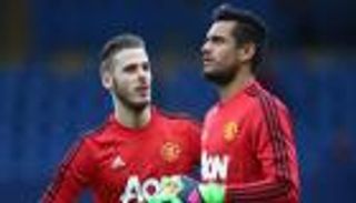 ميلان يستهدف حارس يونايتد