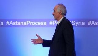 بشار الجعفري في إحدى جولات محادثات أستانة (الفرنسية)