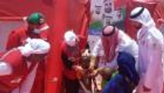 بالصور.. قوافل "زايد الخير" تعالج 5 آلاف طفل ومسن صومالي