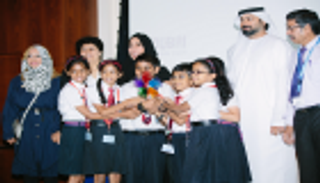 دبي العطاء تكرم الفائزين بجائزة العمل الإنساني المتميز في المدارس