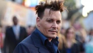 جوني ديب متهم بالخلل العقلي