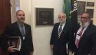 رابطة عنق "إخوانجي" تثير سخرية المصريين 