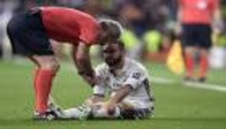 الإصابة تهدد مشاركة كارفخال في نهائي الأبطال 