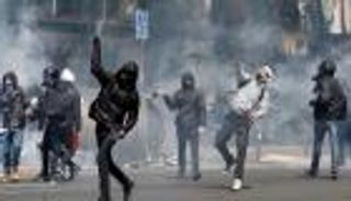 طلاب يتظاهرون ضد ماكرون ولوبان.. فمن يريدون؟